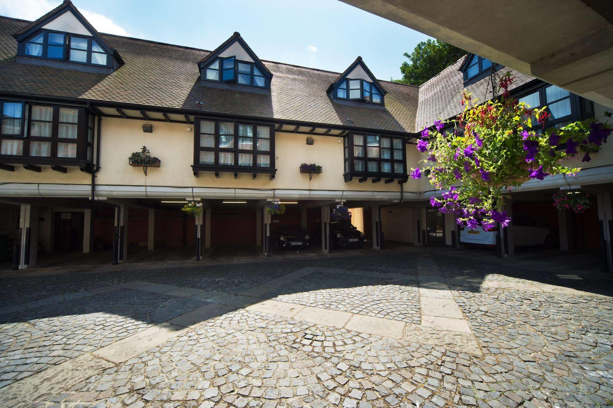 Villiers Hotel Бъкингам Екстериор снимка